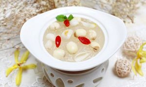 燕窝的做法 冰糖莲子炖燕窝